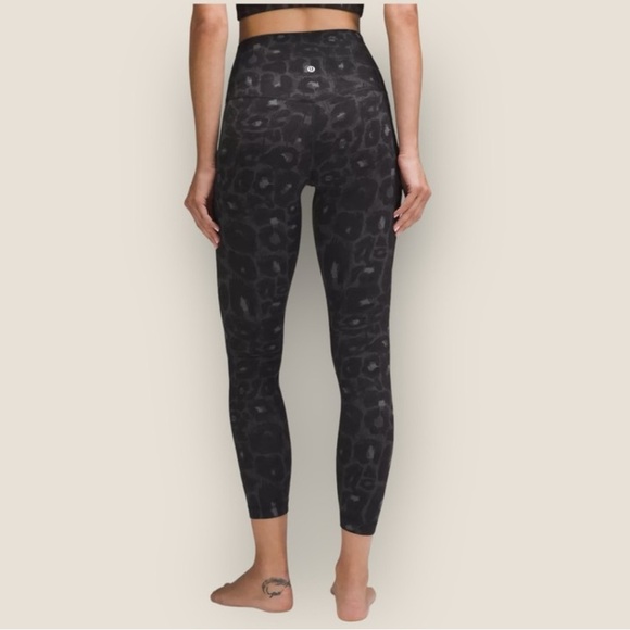 lululemon athletica Spray Leopard Align 25” Leggings - Picture 1 of 7